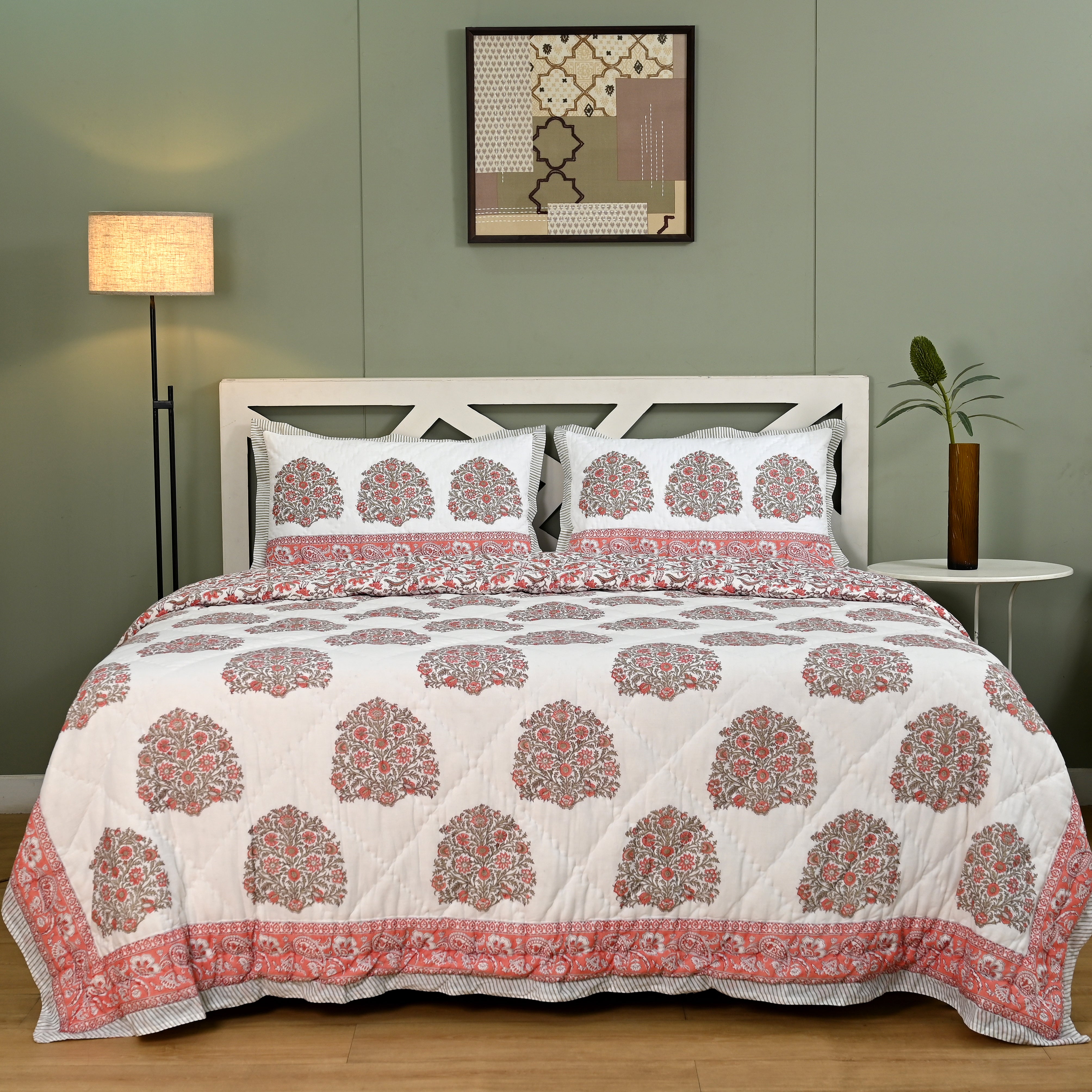 Rajmudra Premium Quilt with Pillow 3 Pc Set