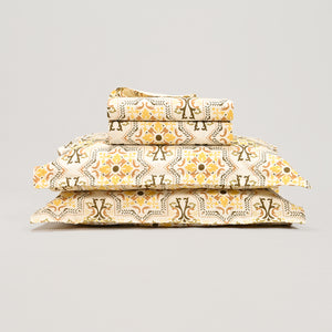 Fractalia king size pure cotton bed sheet set with pillow covers from Ocean Home.
