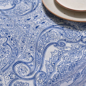 Stencil Art Paisely 6 Seater Table Cover
