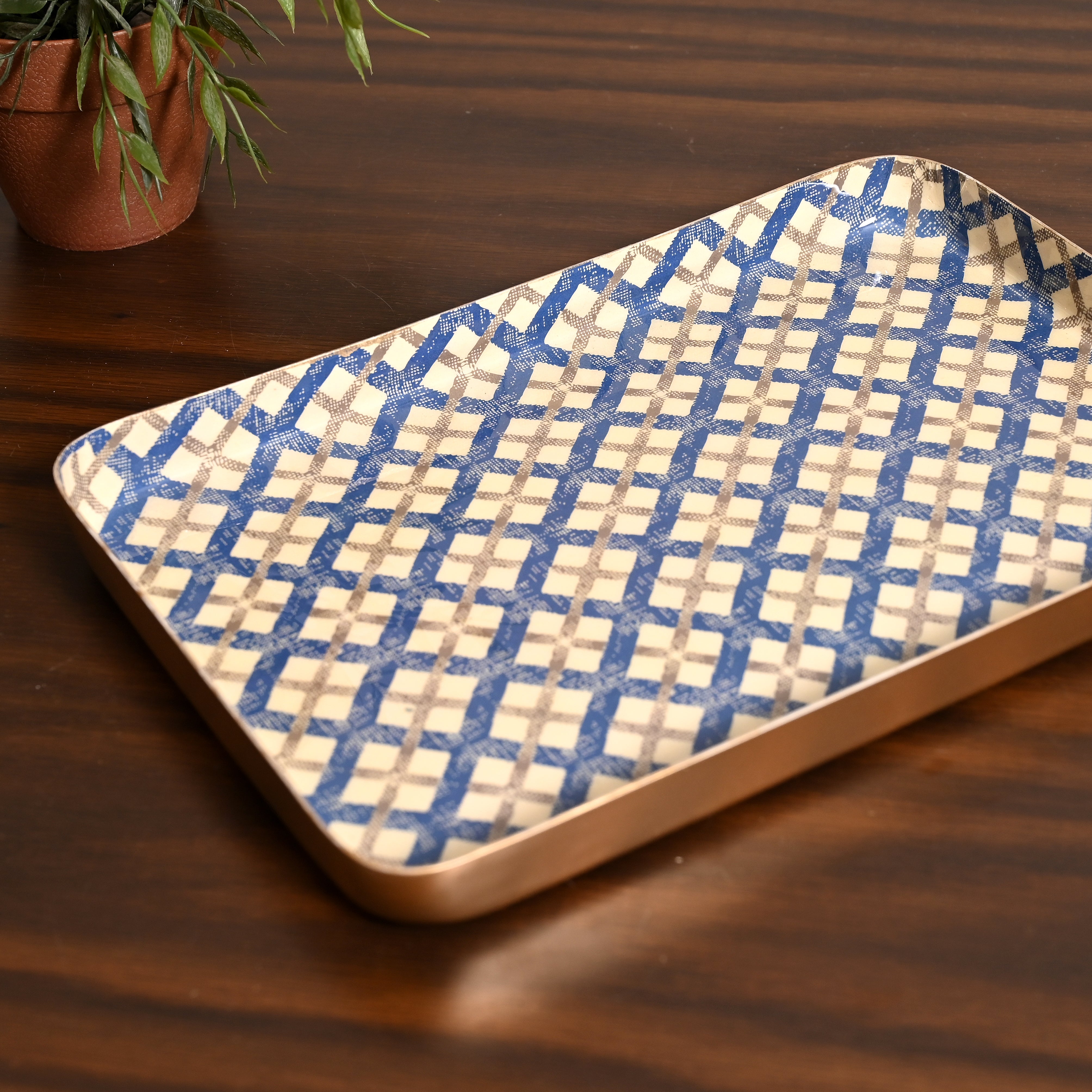 Petal & Pattern Set of Two Aluminium Trays