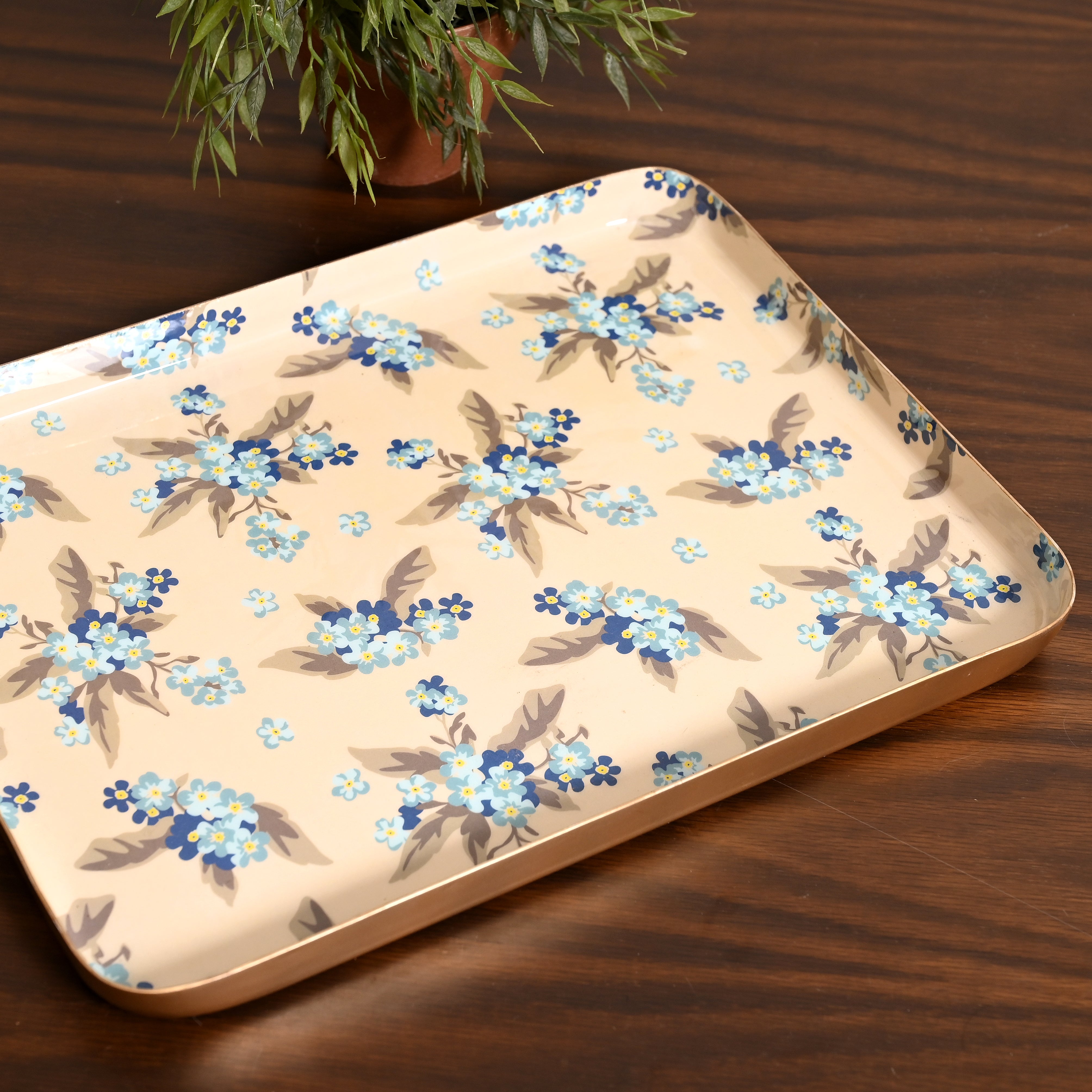 Petal & Pattern Set of Two Aluminium Trays