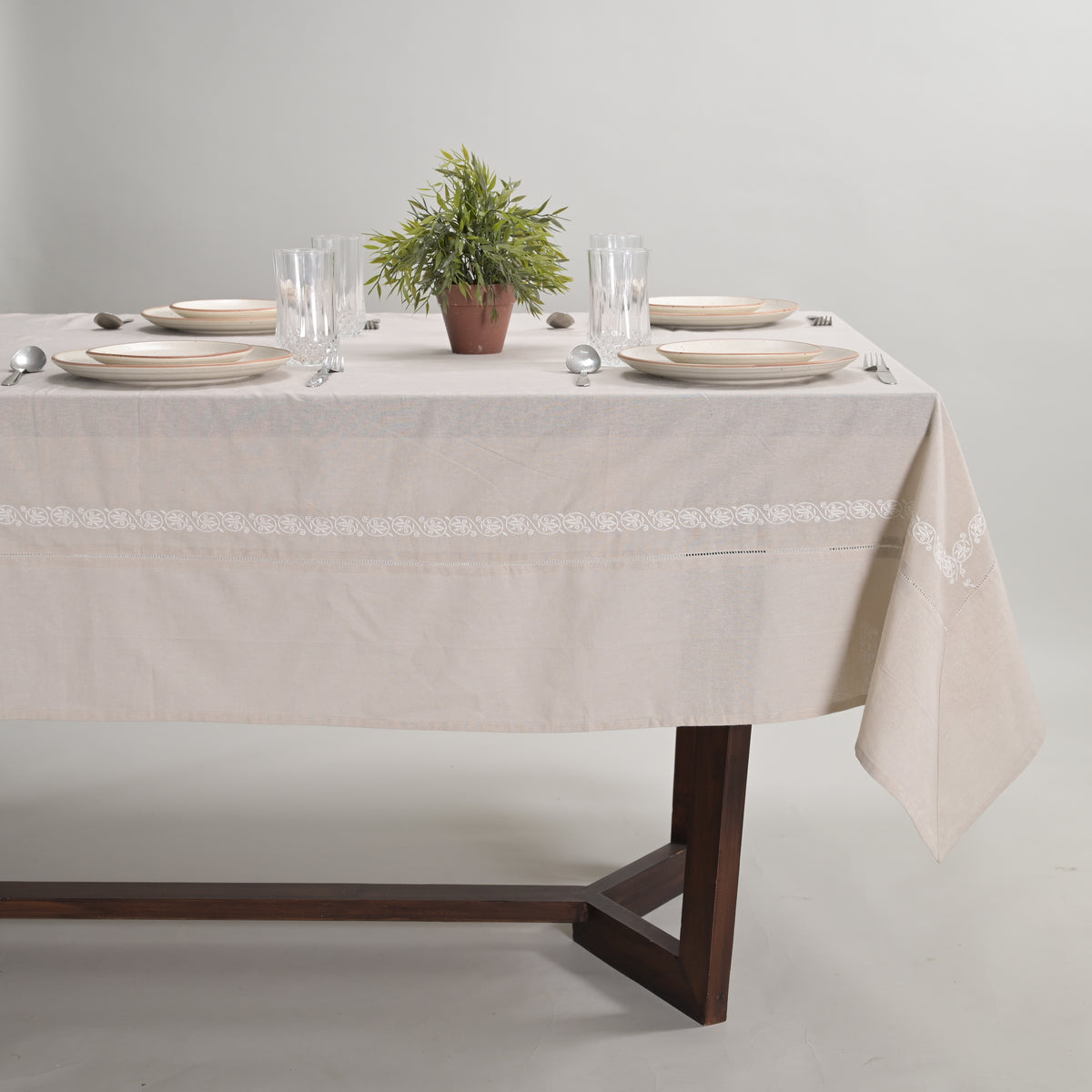 Decorour Table Cloth