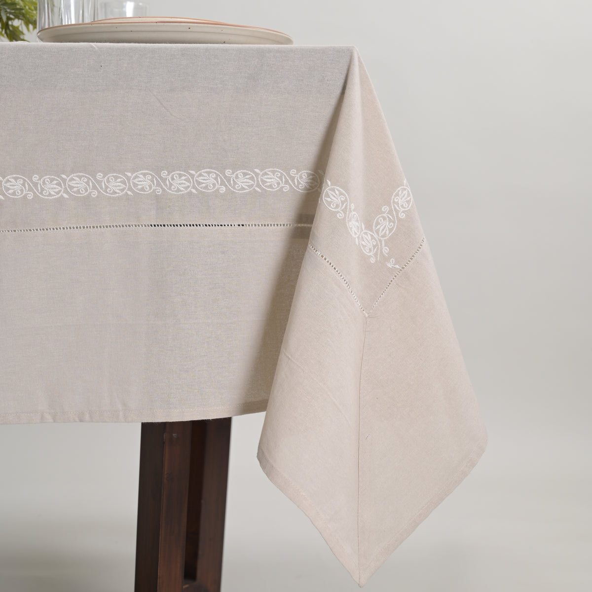 Decorour Table Cloth