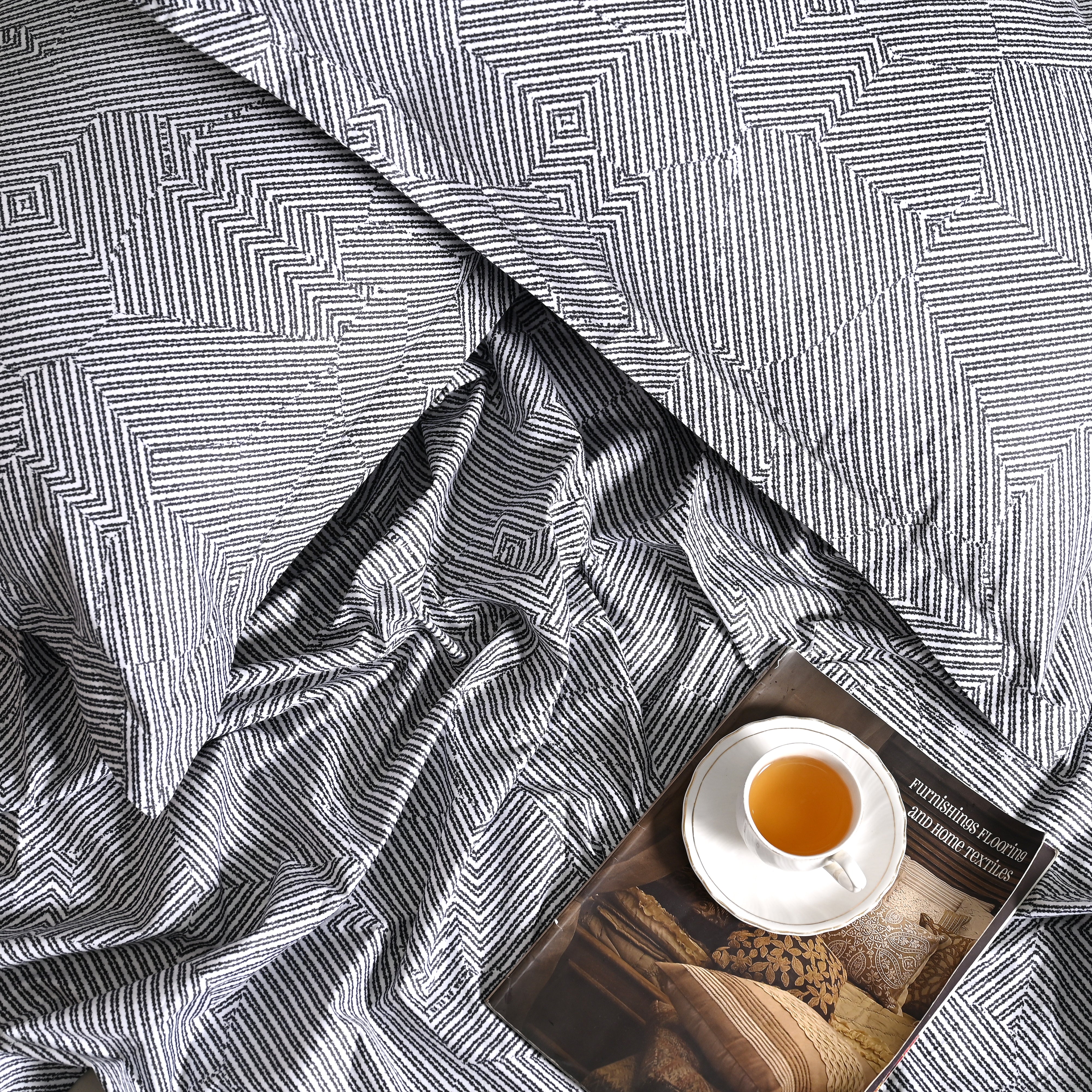 Maverick - Graphite | 300 TC Percale King Size Bed Sheet Set