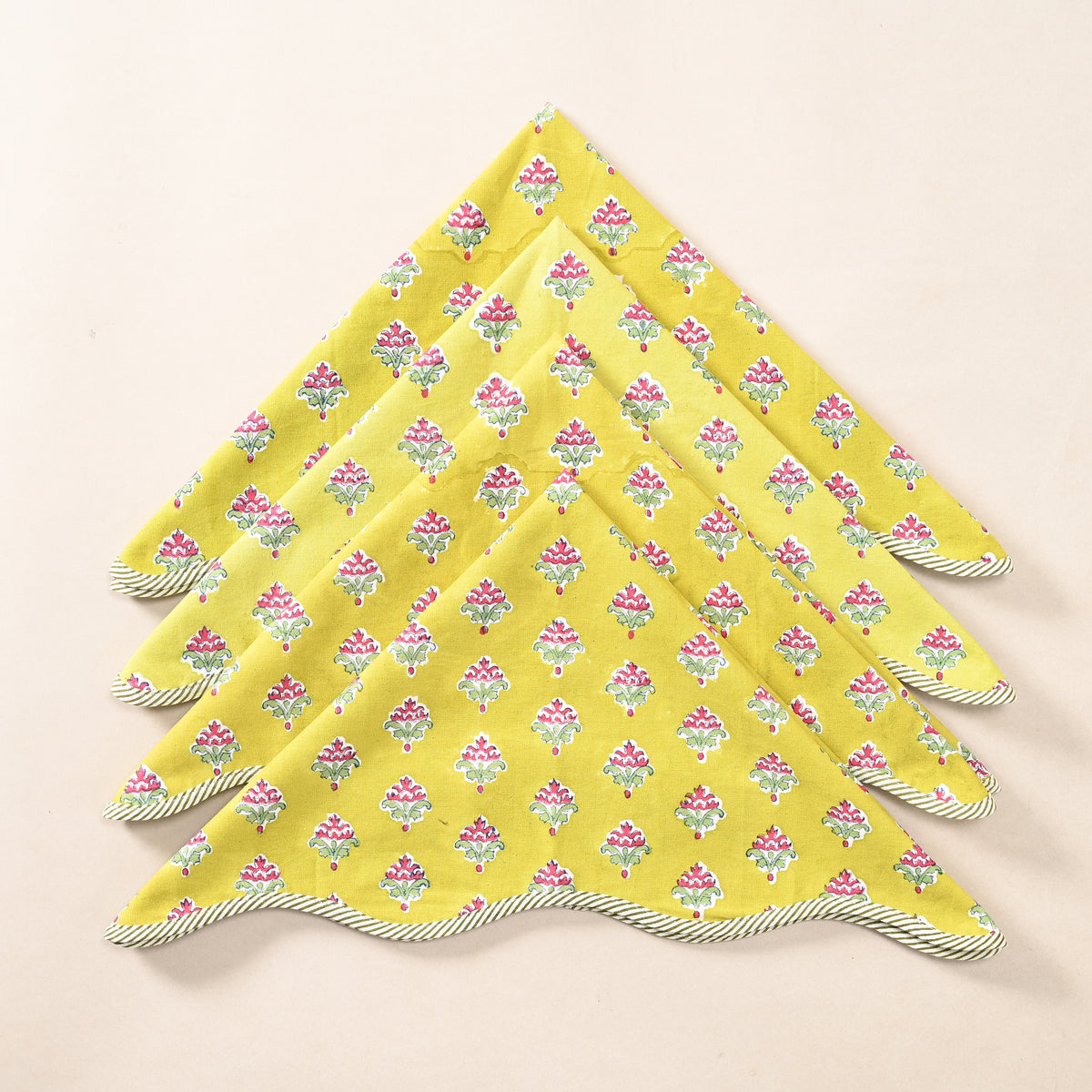 Marigold Bloom Scalloped Cotton Napkins – Yellow