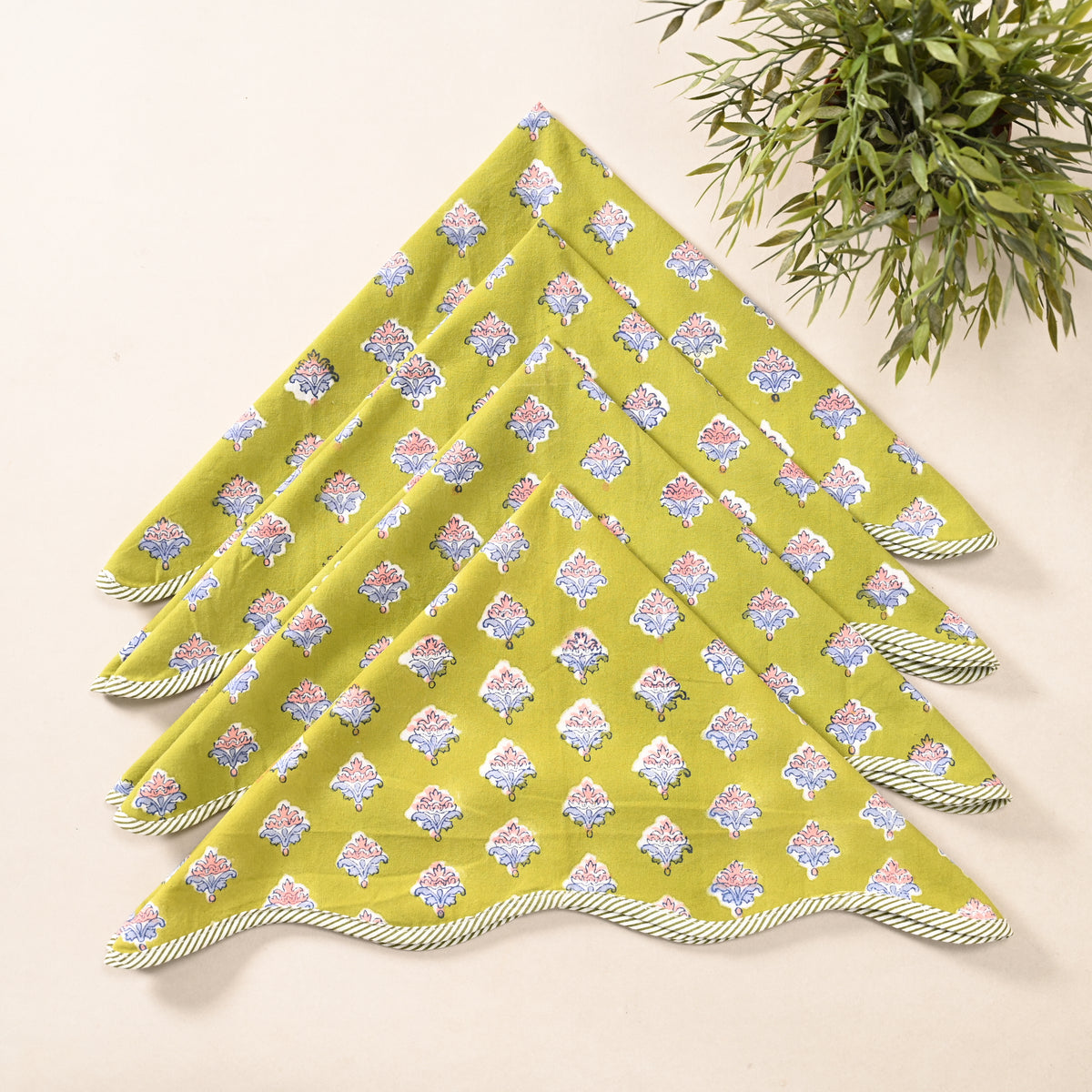 Marigold Bloom Scalloped Cotton Napkins – Olive Green