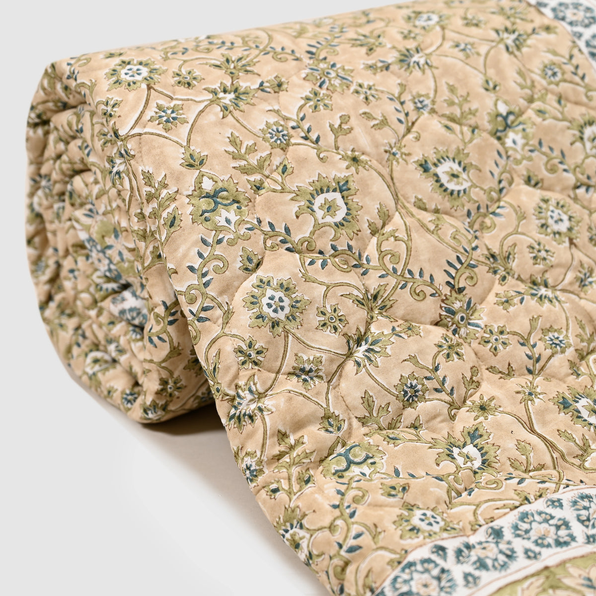 Solitaire Reversible Hand Block Printed Cotton Quilt (Copy)