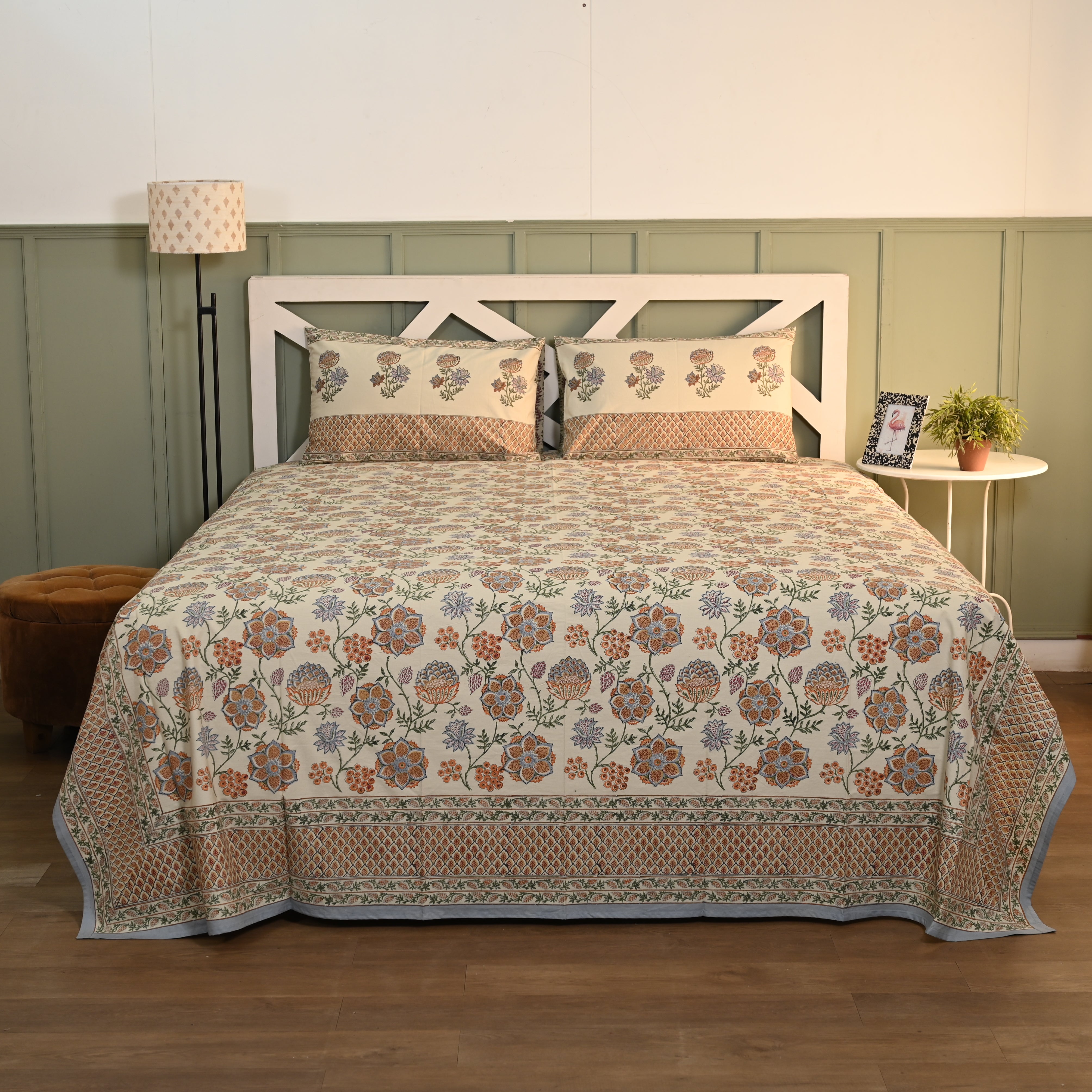 Victoria Vintage Bed Sheet