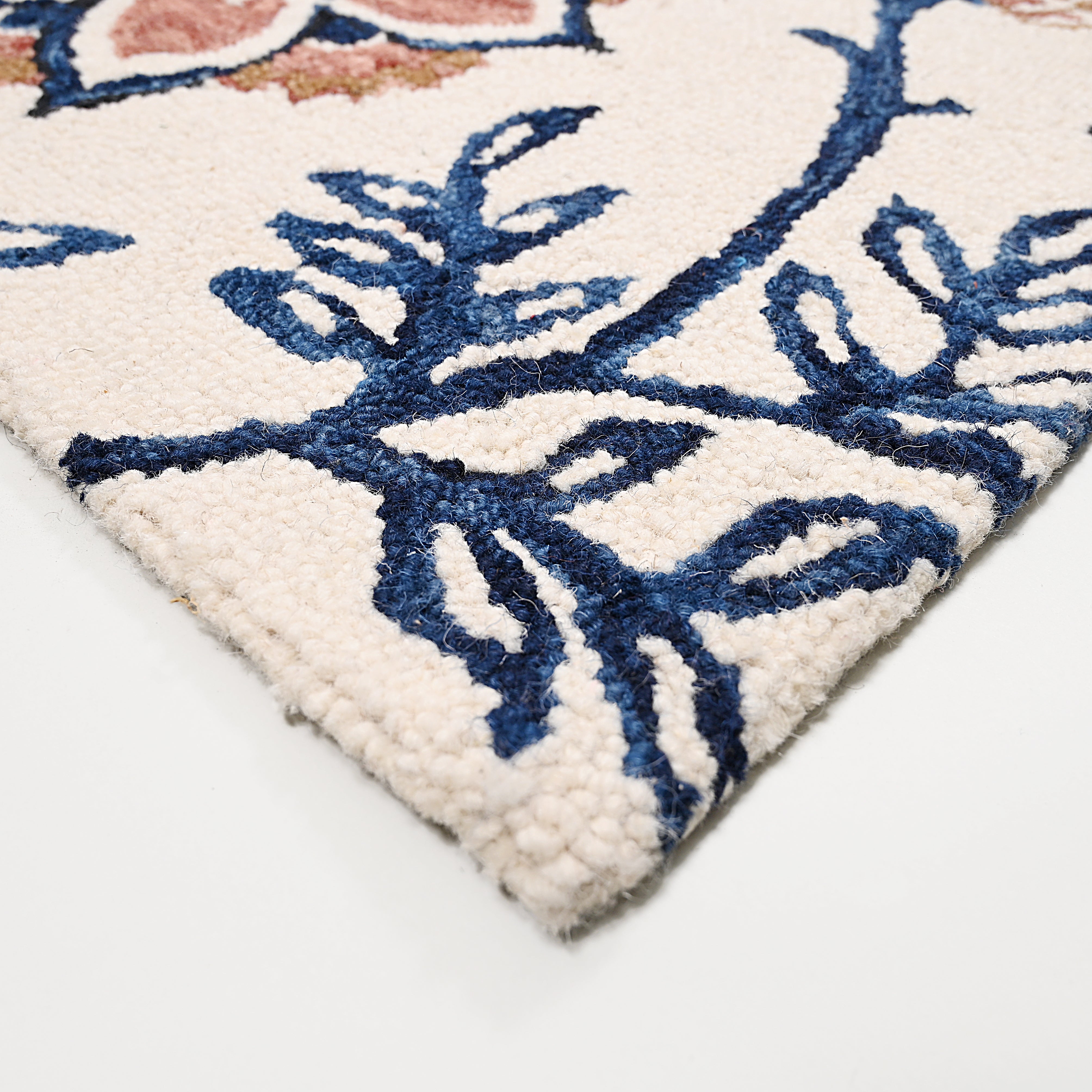 Vicotria Hand Tufted Carpet