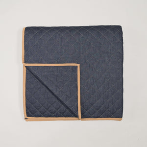 Ebony Elegance Diamond Quilt Set