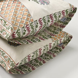 Victoria Vintage Bed Sheet
