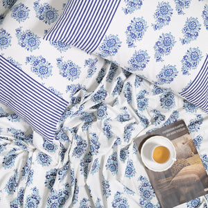 Aesthetic Bedding Box Set: Sheets, Scented Candle & Coaster | Perfect Gift