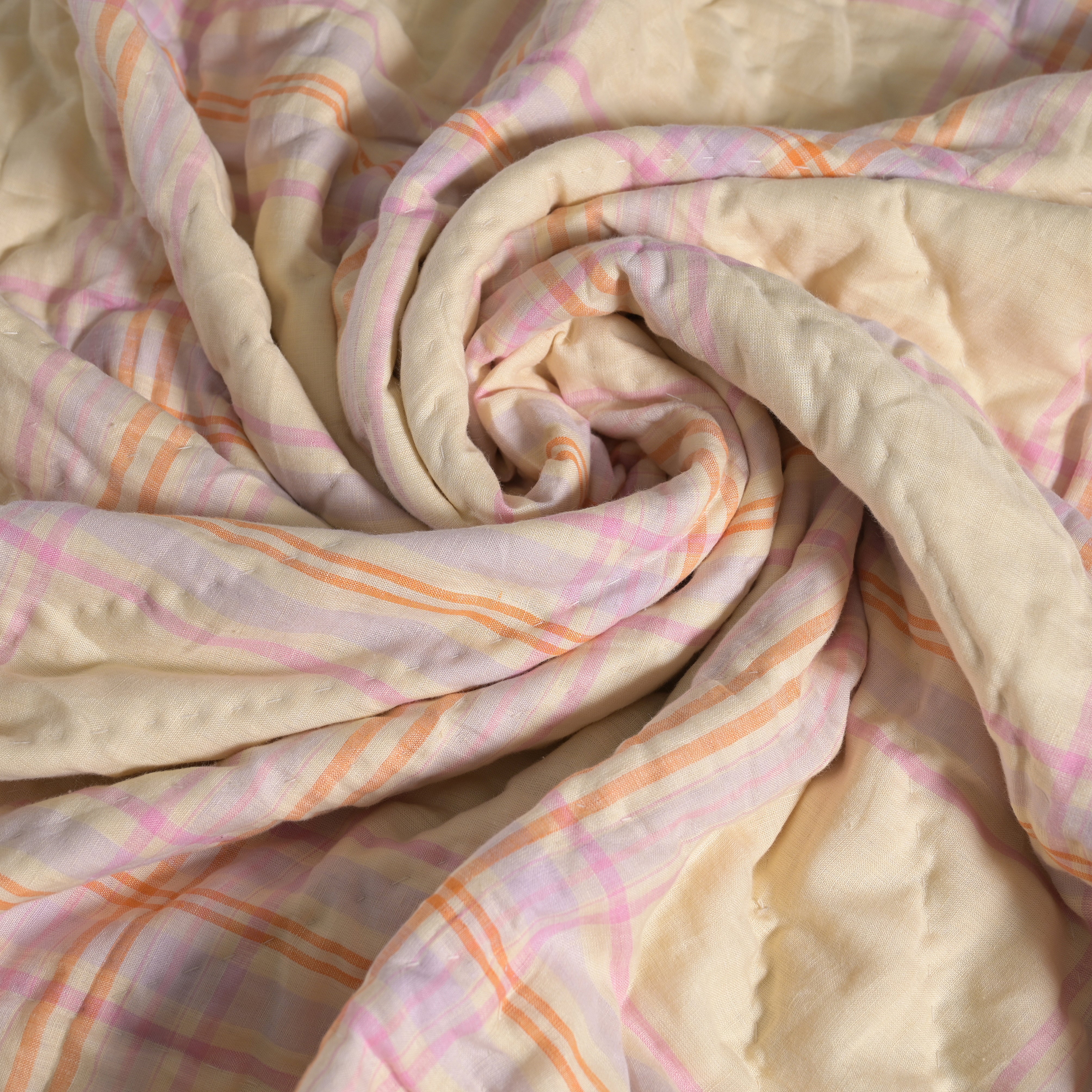Pink Harmony Checkered Linen Quilt