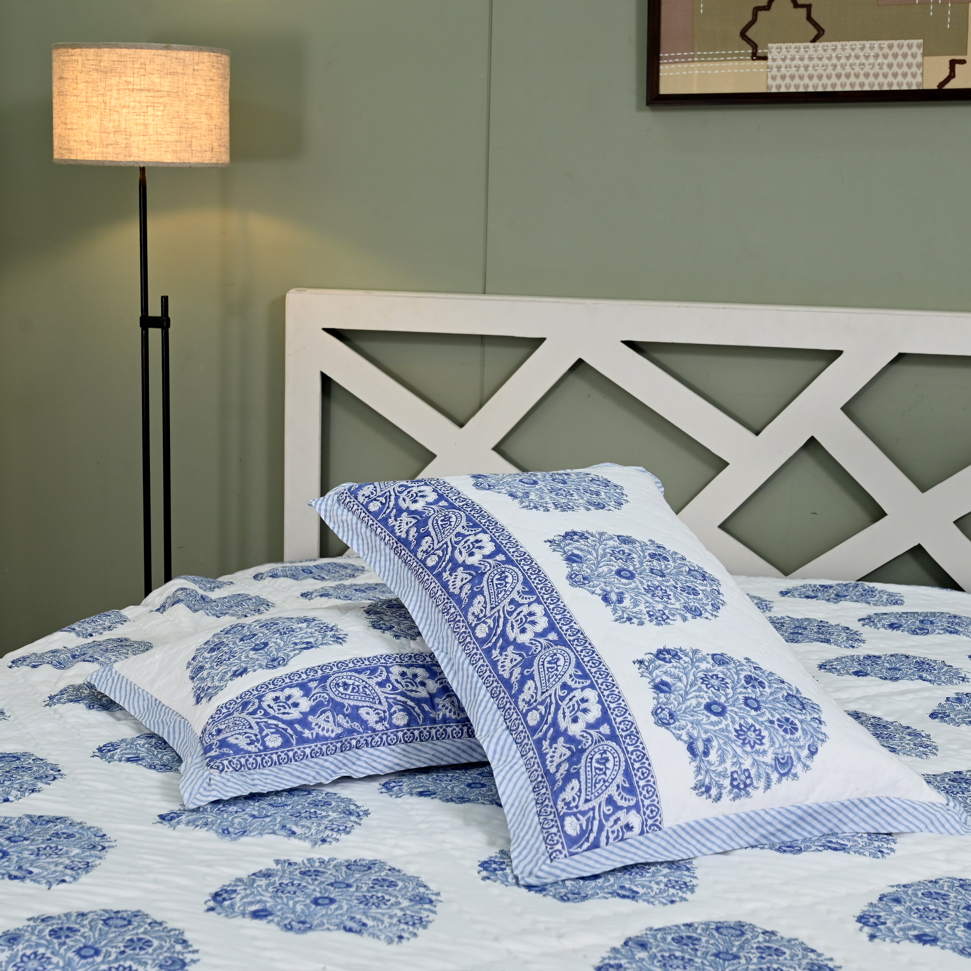 Rajmudra Premium Jaipur Reversible Quilt with pillow (2 & 3 Pc set)