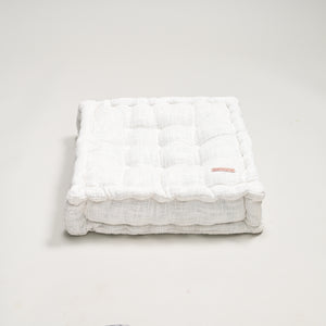 9 Button Area Pouff