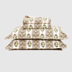 Rajvi Stria King Size Cotton Bed Sheet Set