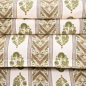 Rajvi Stria King Size Cotton Bed Sheet Set