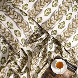 Rajvi Stria King Size Cotton Bed Sheet Set