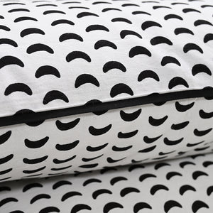 Monochrome Arc 200 TC Cotton Pillow Covers – Set of 2 | Clearance Sale