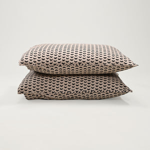 Monochrome Arc 200 TC Cotton Pillow Covers – Set of 2 | Clearance Sale