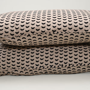 Monochrome Arc 200 TC Cotton Pillow Covers – Set of 2 | Clearance Sale