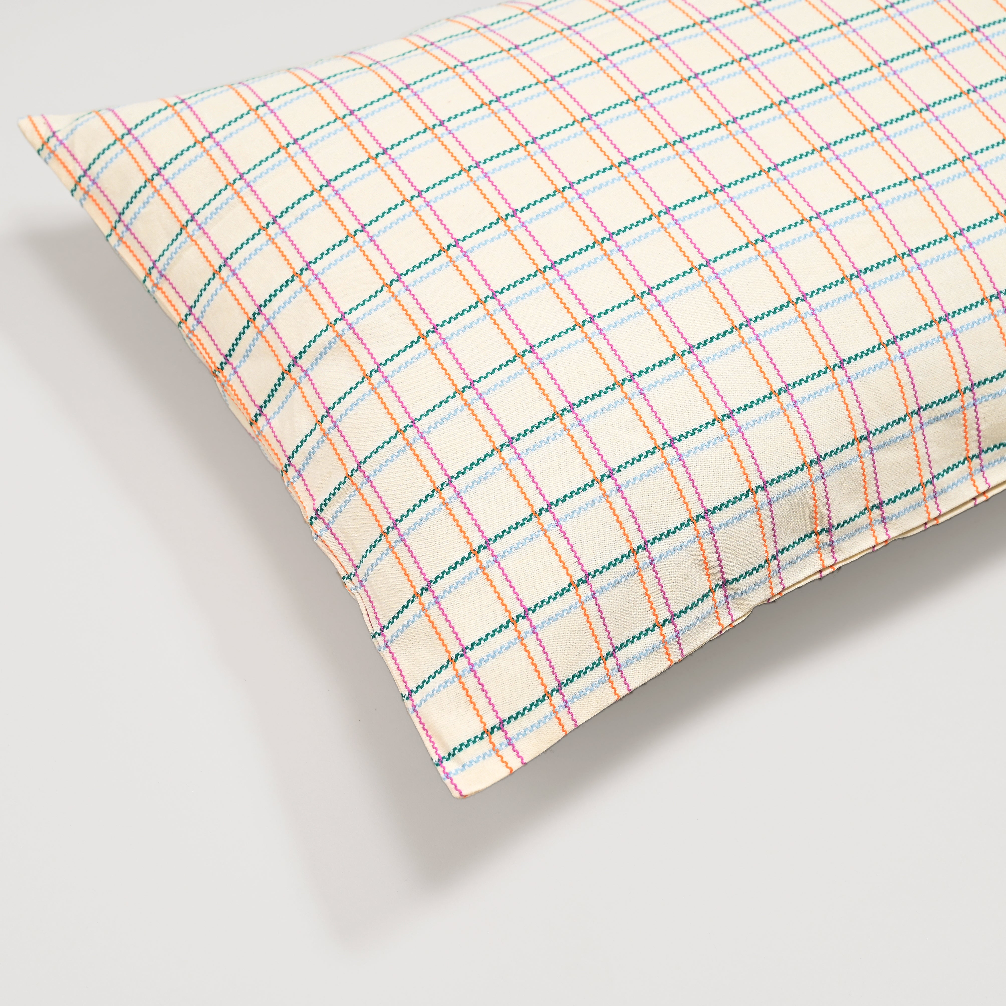 Wavy Checks Pillow Cover, Set of 2