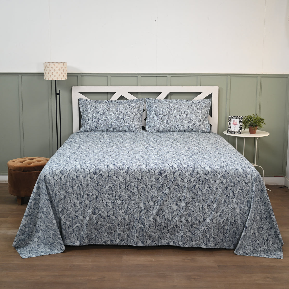 Regal Urban Leaf 300 TC Luxury Cotton Sheets – Premium Printed Bedding Set