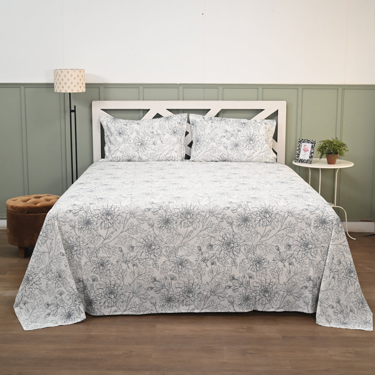 Regal Delia Dreams 300 TC Luxury Cotton Sheets – Premium Printed Bedding Set